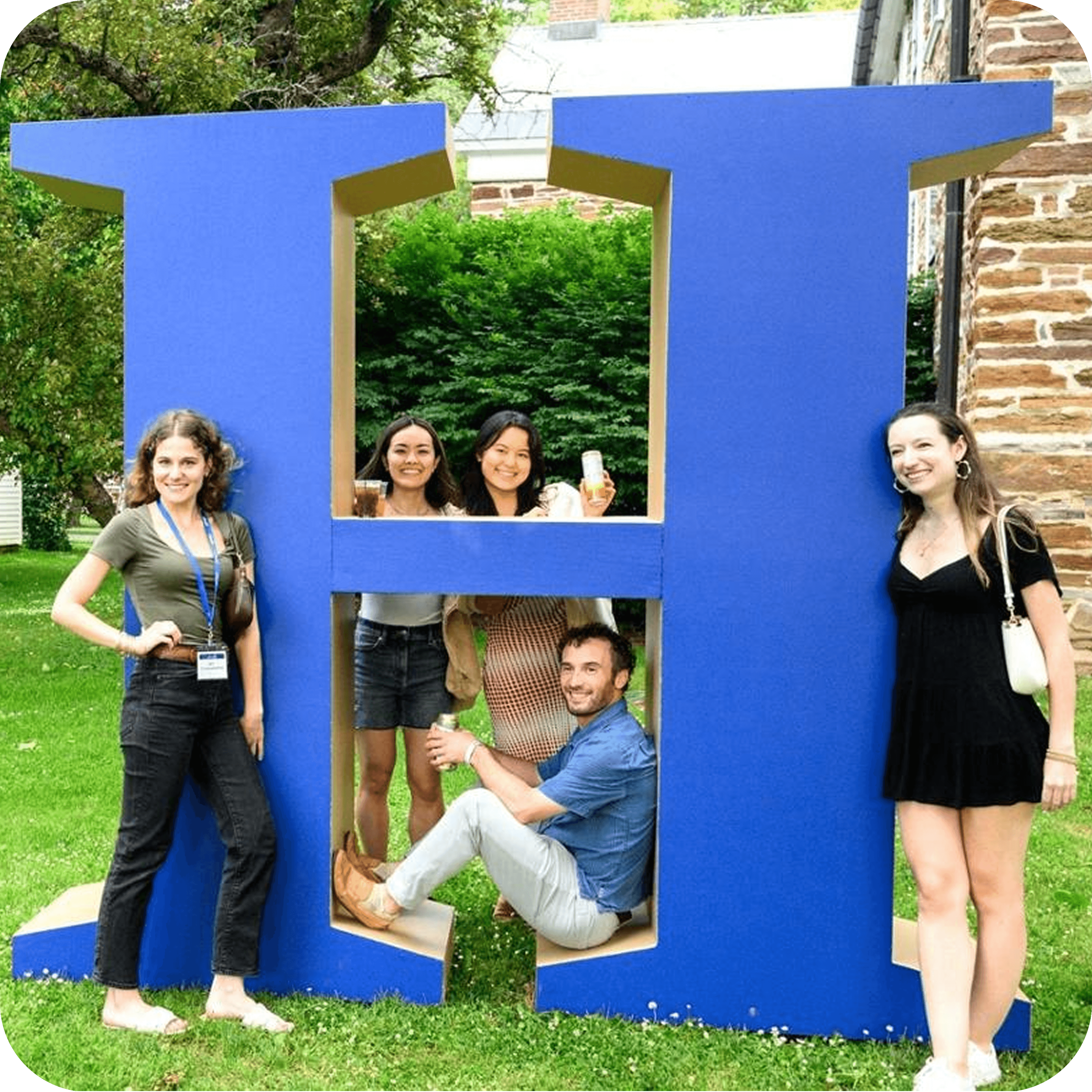 How Hamilton College turned a disconnected alumni base back into an engaged community in two days.